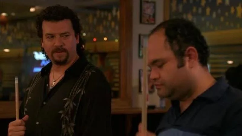 Кадры из сериала На дне (2009)